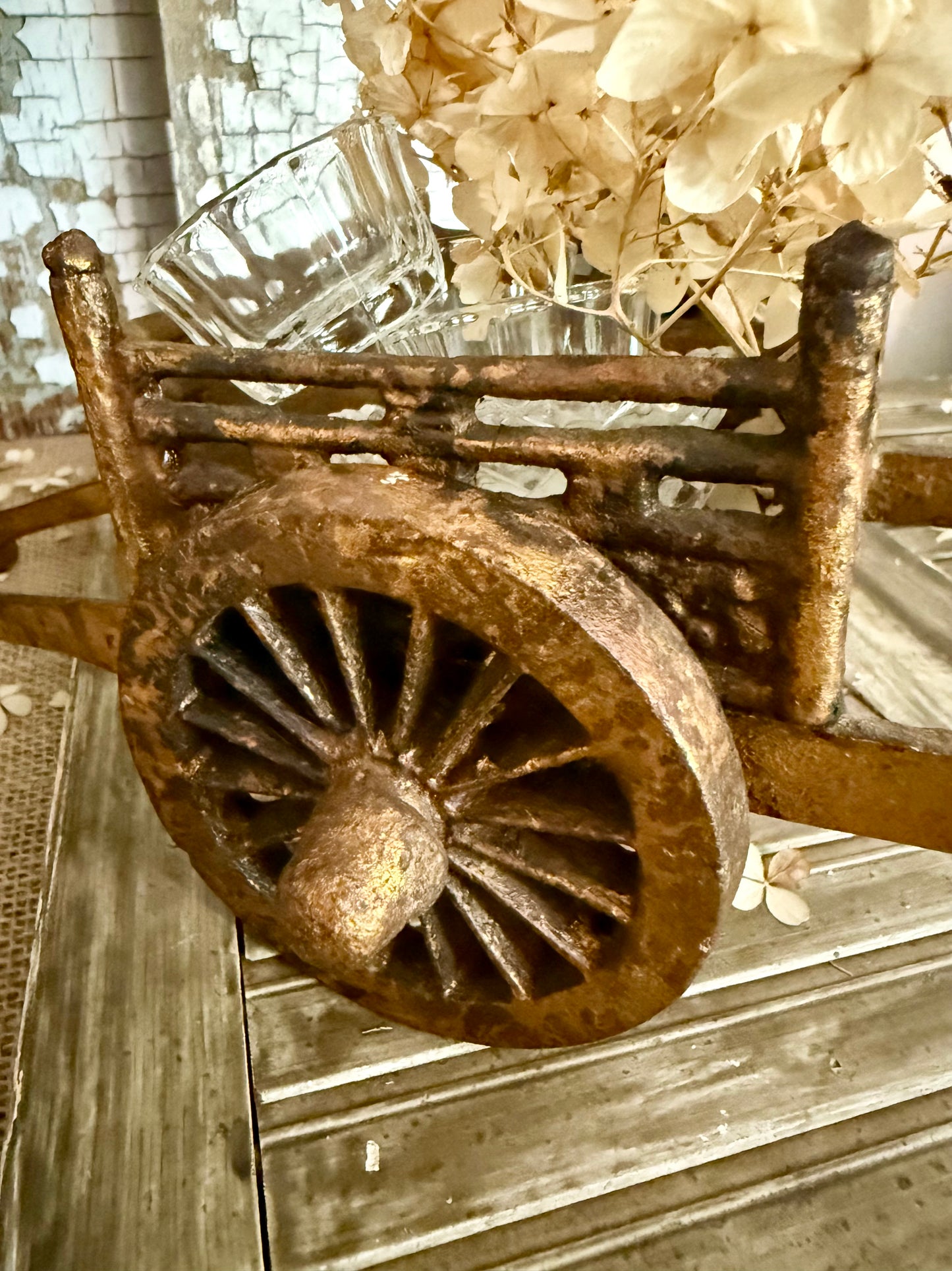 Decorate Gold Metal Cart