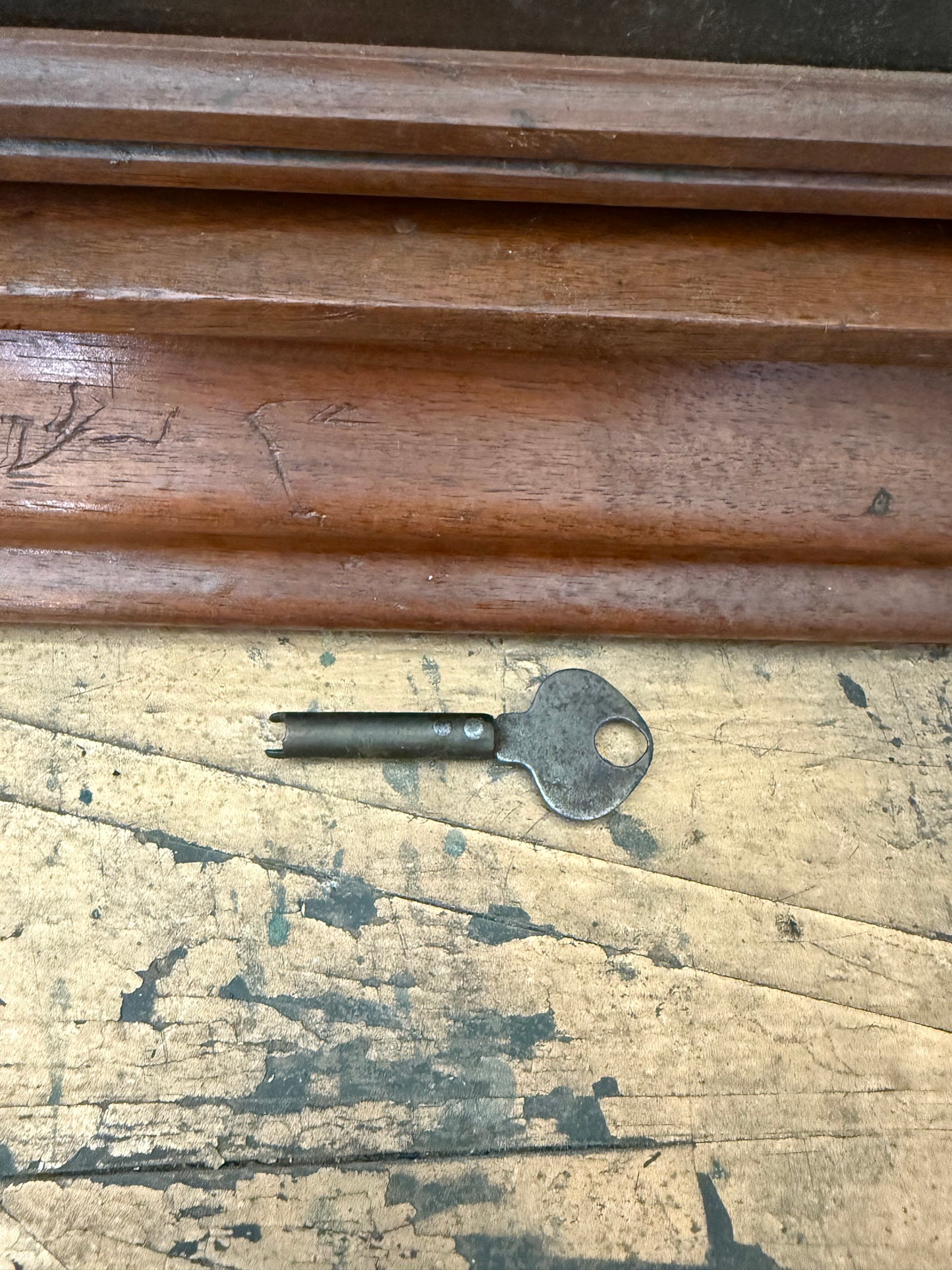 Antique E. Ingraham & Co Shelf Clock