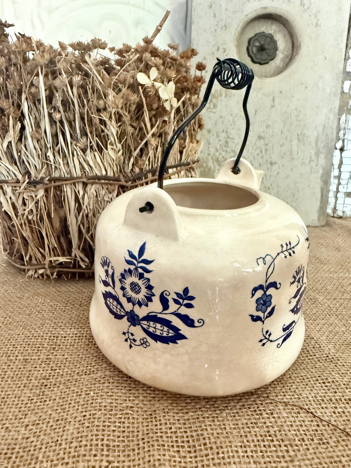 Vintage Blue Onion Kettle