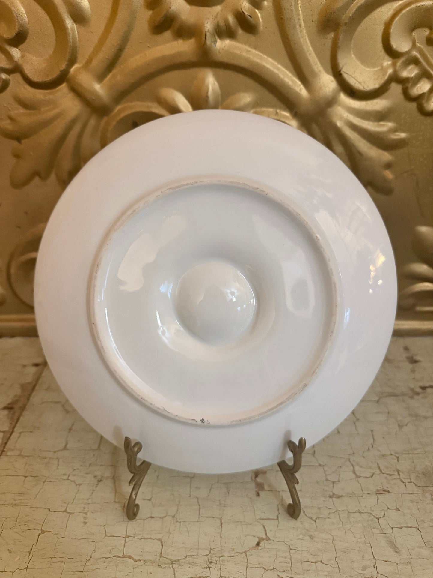 Vintage White 6 Well Oyster Plate