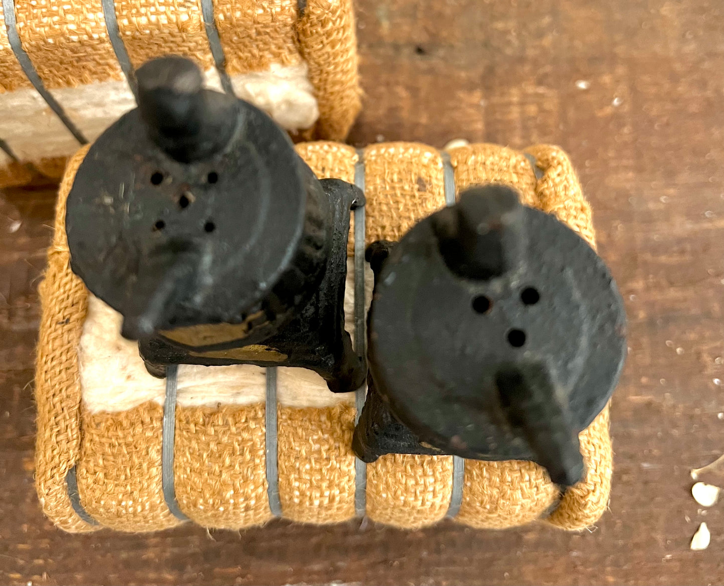 Cast Iron Pot Belly Stove Salt & Pepper Set