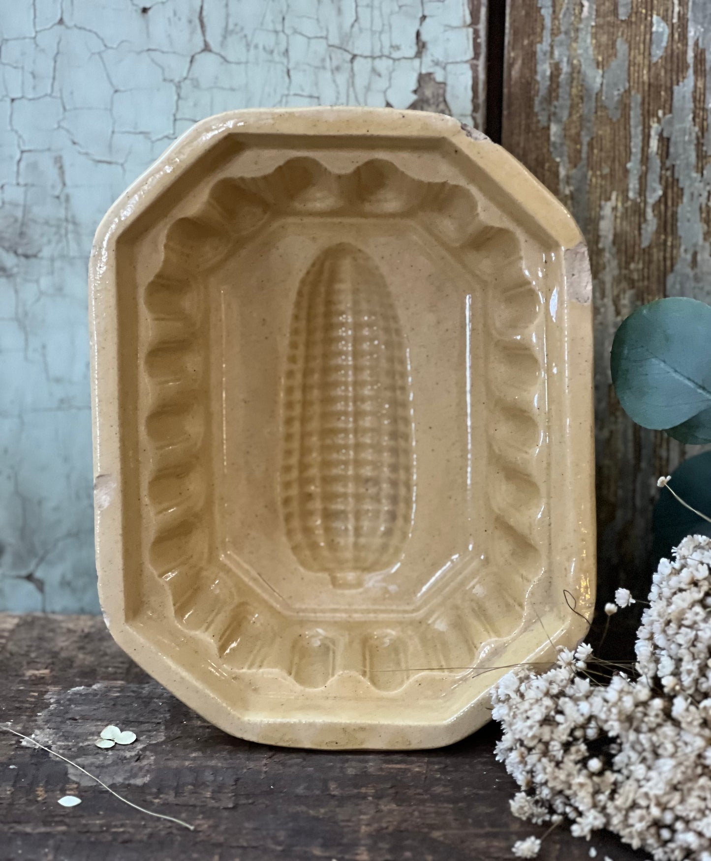 Yellow Ware Corn Mold