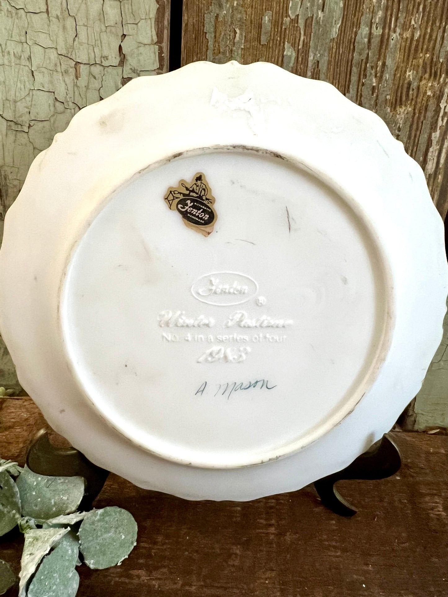 Fenton Winter Pastime Plate