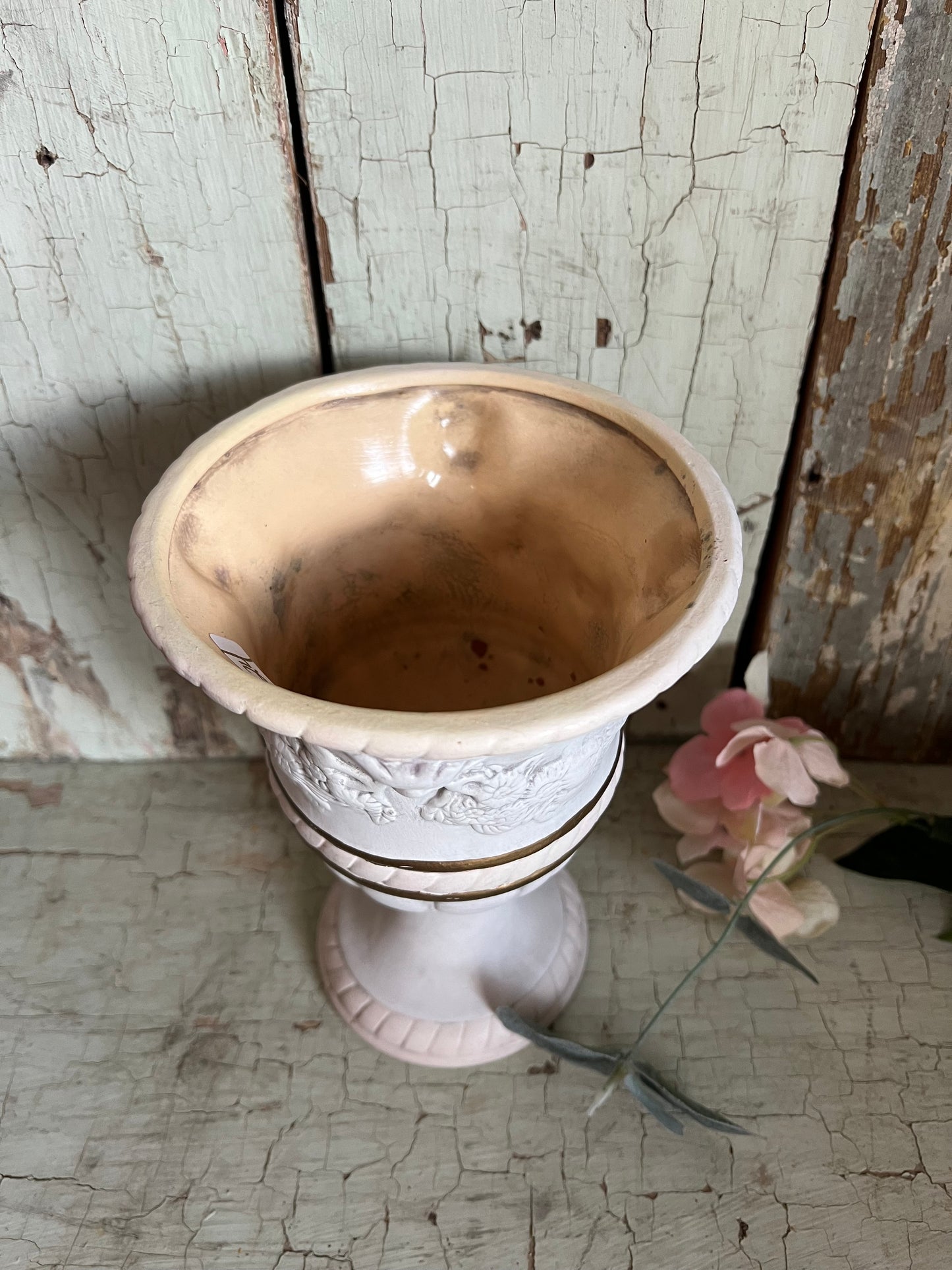 White & Gold Cherub Vase