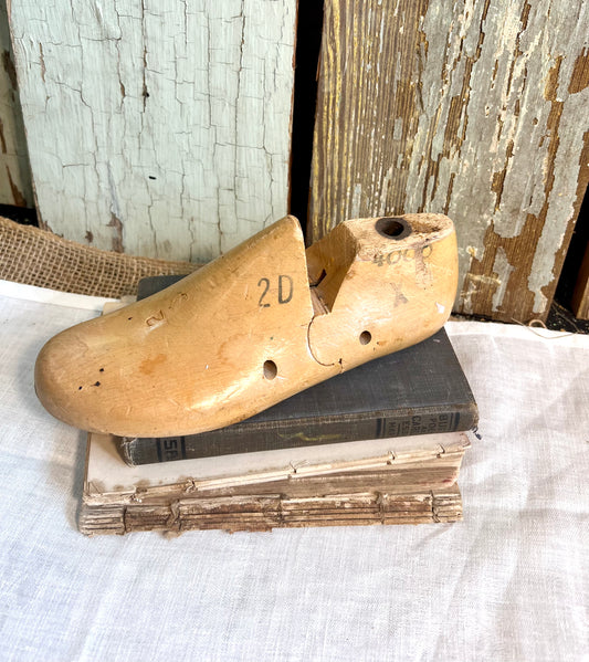 Antique Shoe Mold