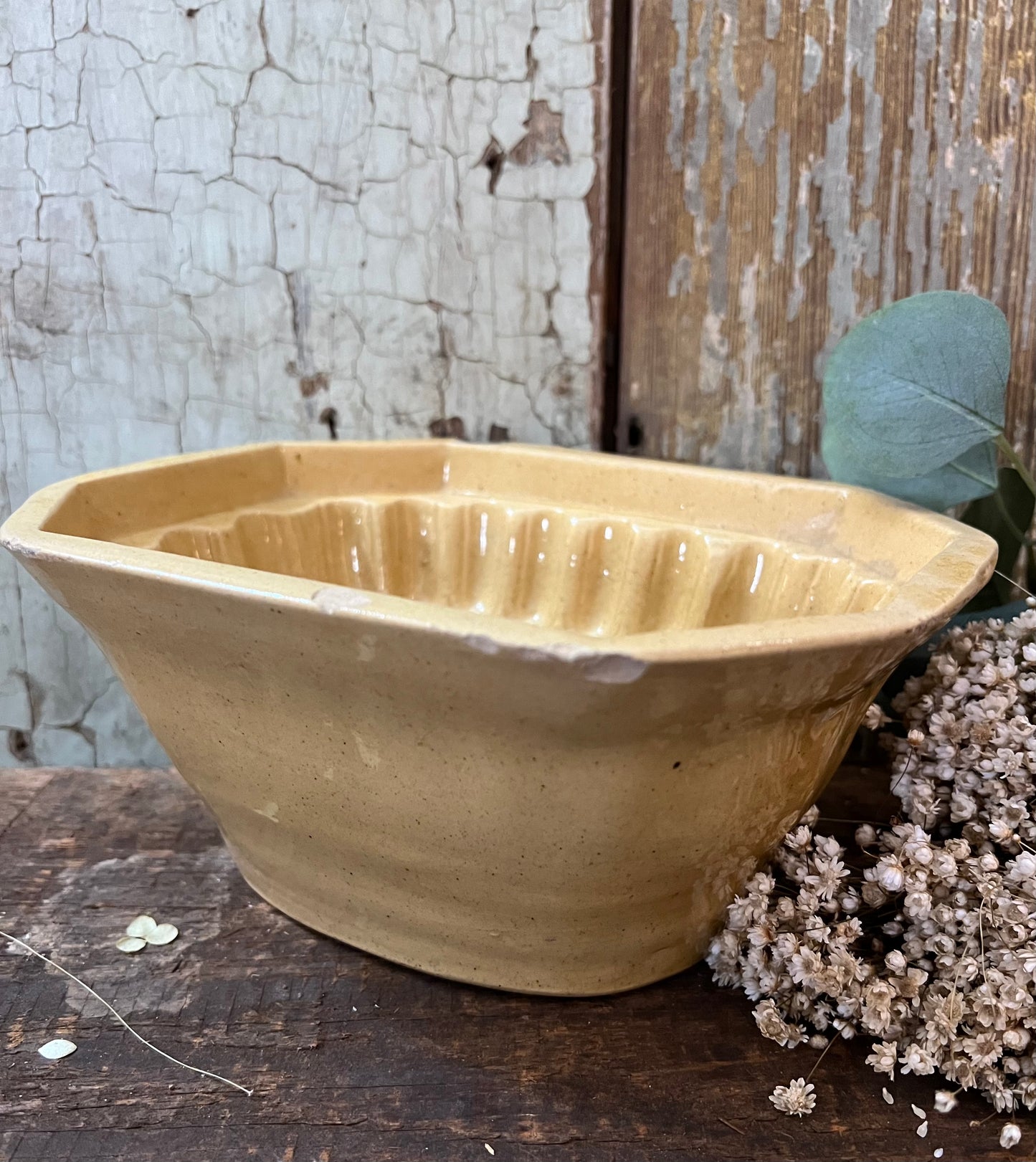 Yellow Ware Corn Mold