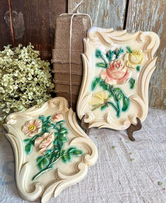 Floral wall plaques